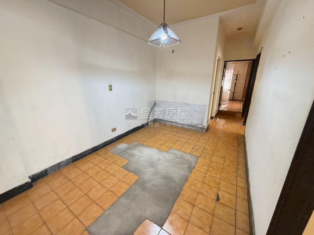 近文心中清捷運三房美屋房屋室內格局與周邊環境