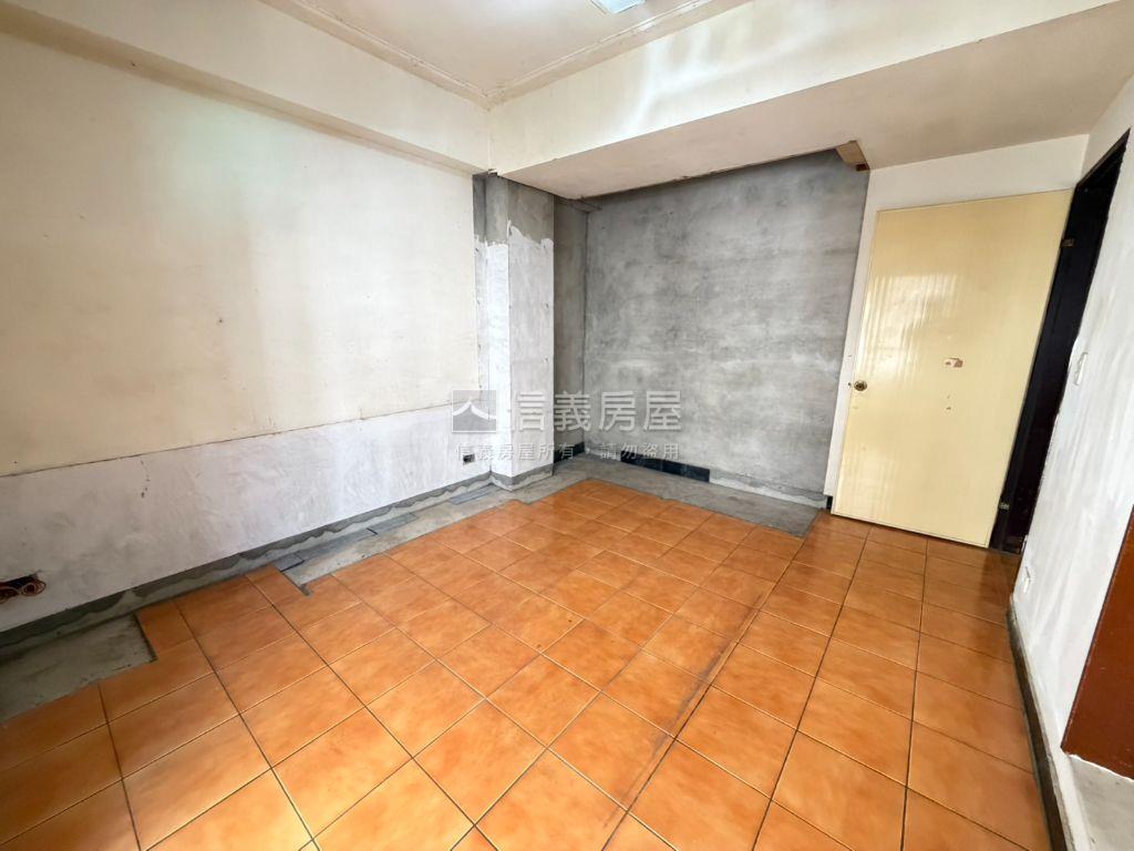 近文心中清捷運三房美屋房屋室內格局與周邊環境