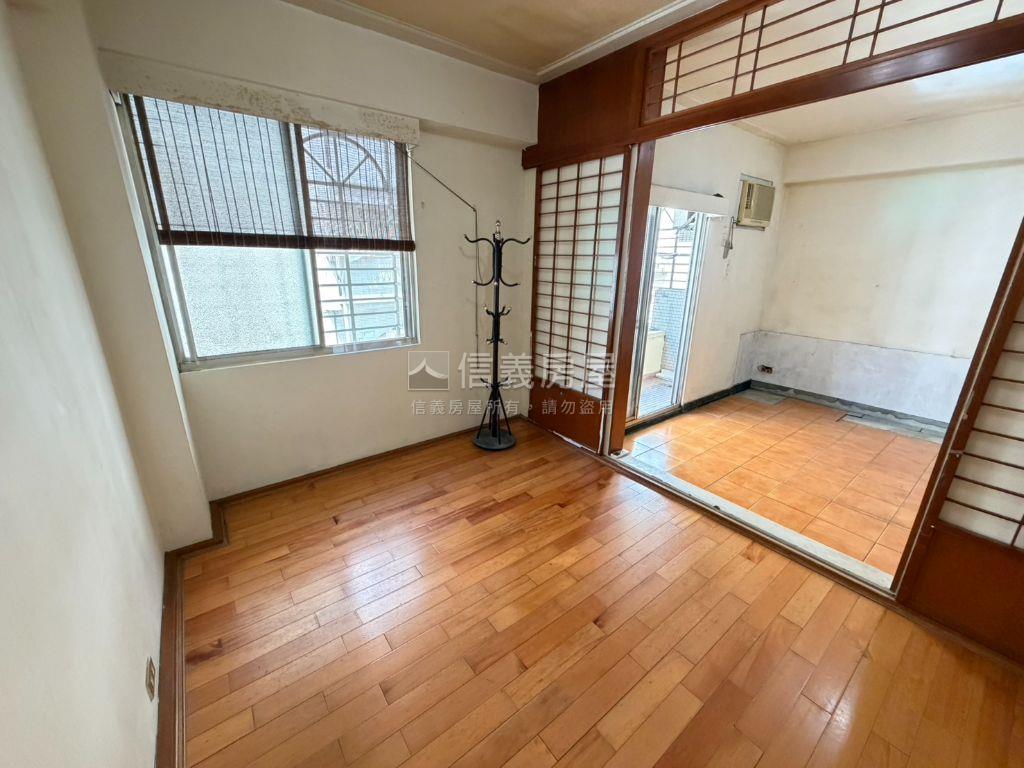 近文心中清捷運三房美屋房屋室內格局與周邊環境