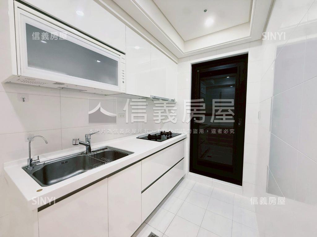 使用權）華固雅致兩房車位房屋室內格局與周邊環境