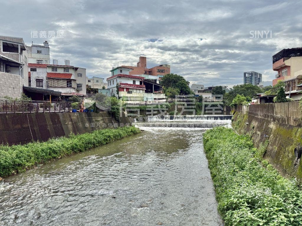 近龍岡森林公園金透天房屋室內格局與周邊環境