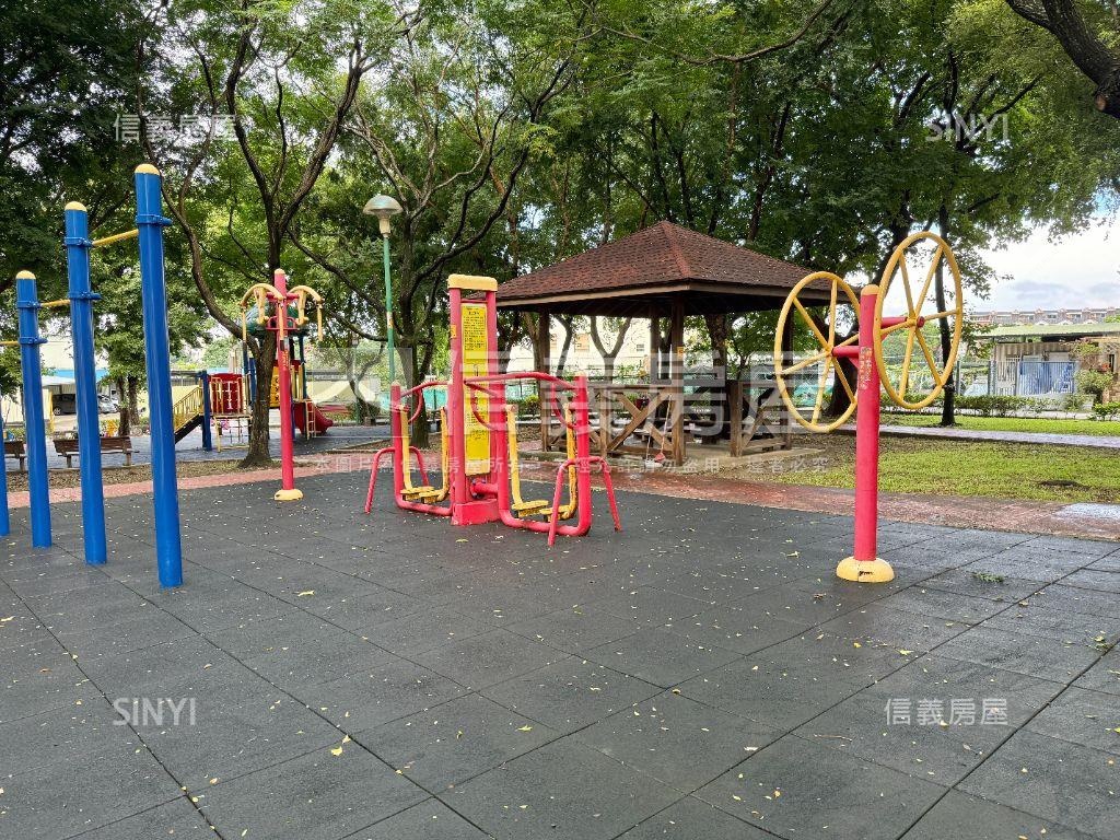 近龍岡森林公園金透天房屋室內格局與周邊環境