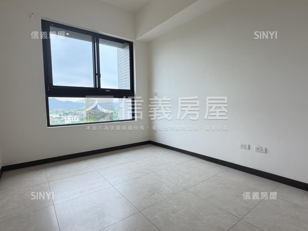 高鐵散步就到詠遇兩房車位房屋室內格局與周邊環境