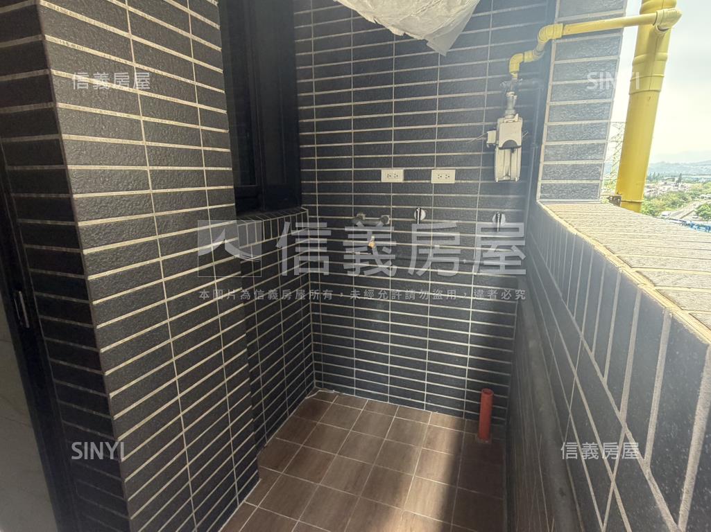 高鐵散步就到詠遇兩房車位房屋室內格局與周邊環境