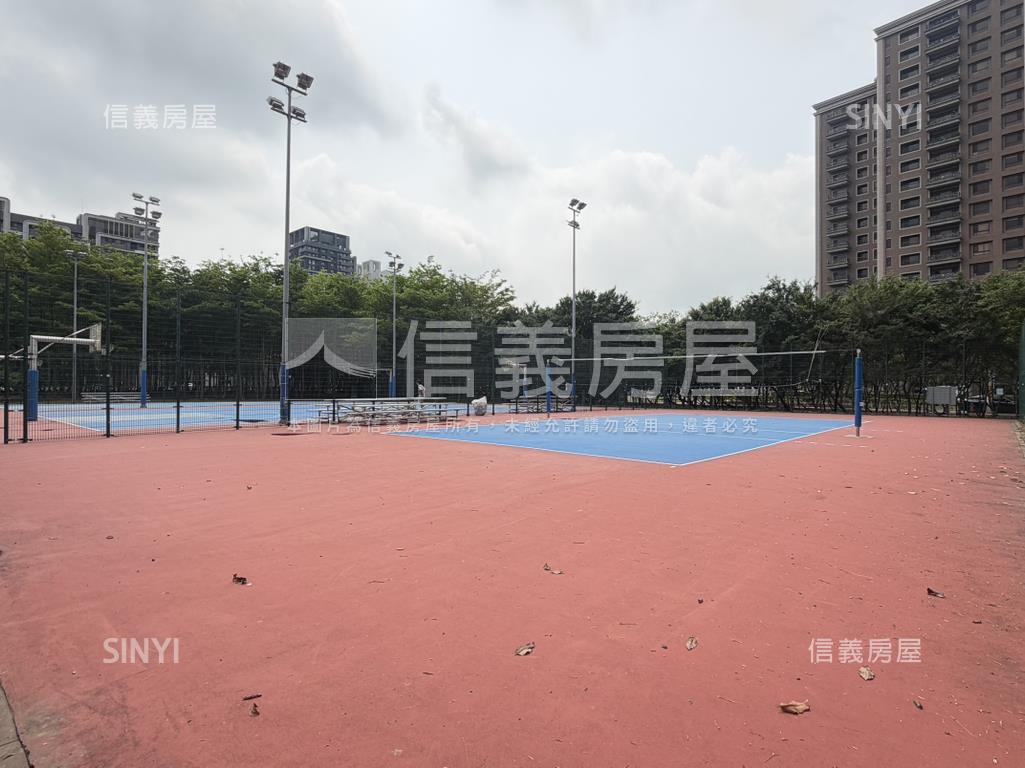 高鐵散步就到詠遇兩房車位房屋室內格局與周邊環境