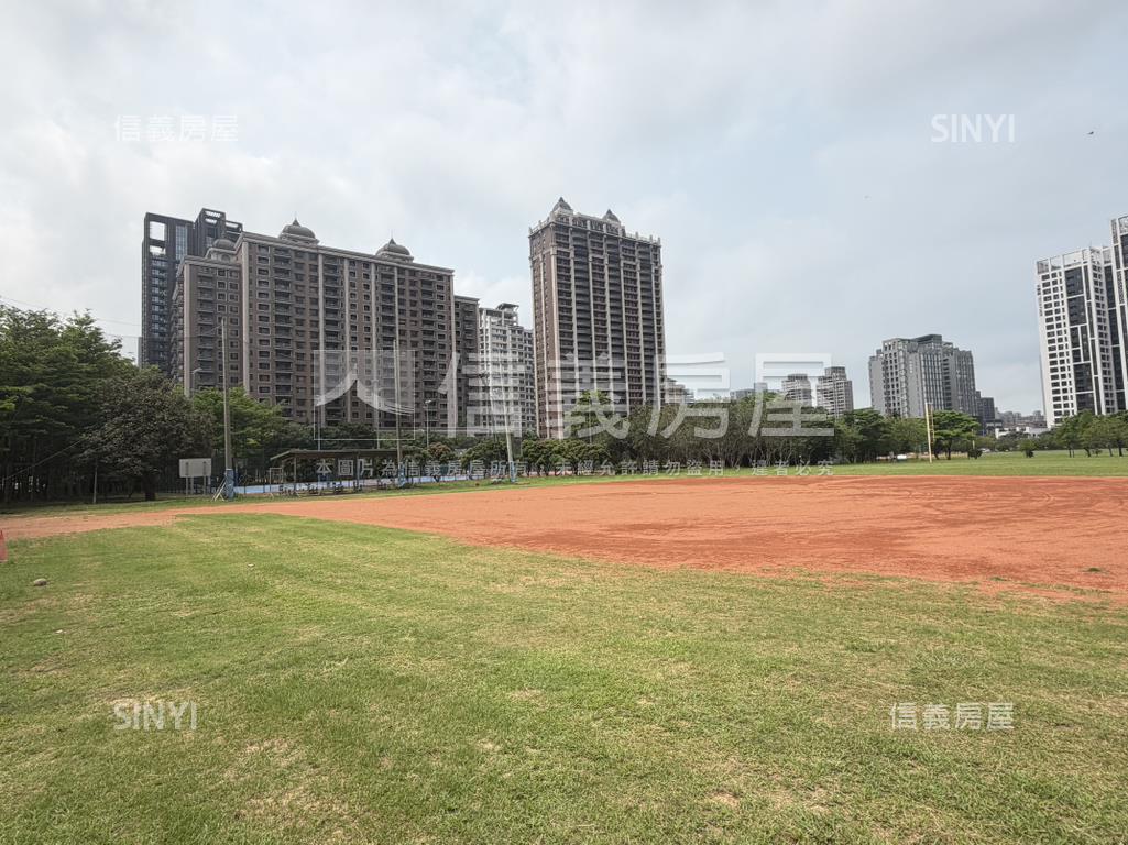 高鐵散步就到詠遇兩房車位房屋室內格局與周邊環境