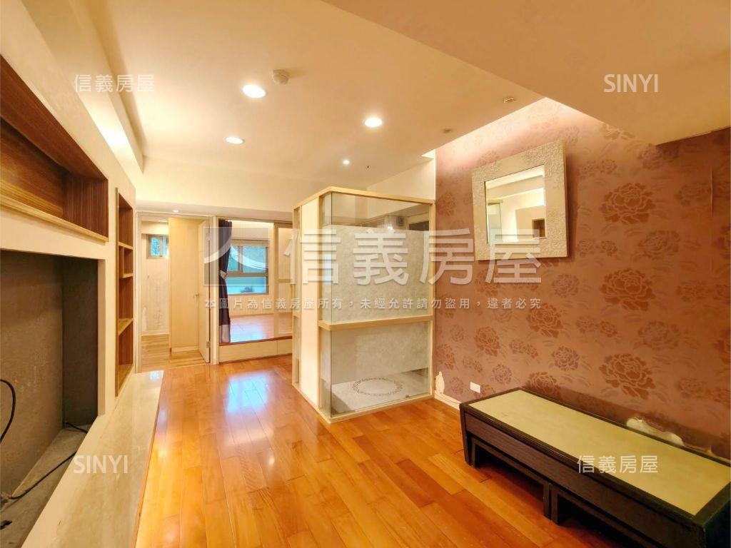 敦南好境四房車位房屋室內格局與周邊環境