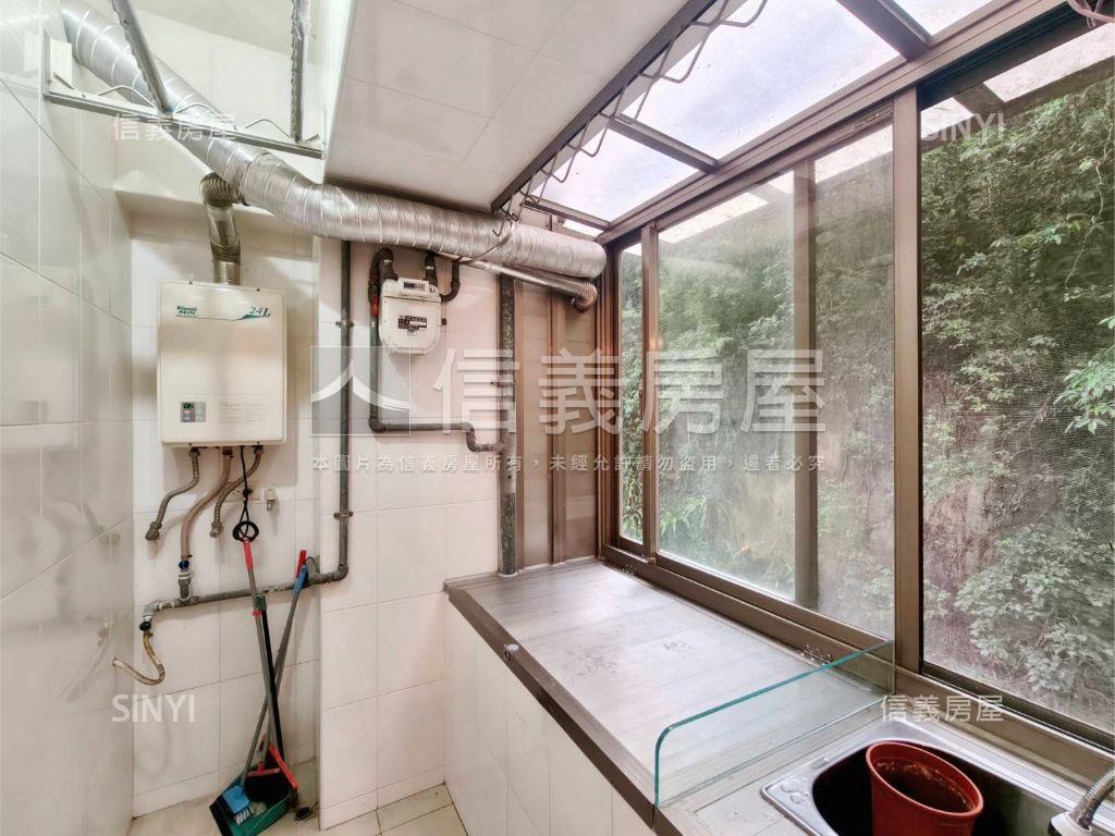 敦南好境四房車位房屋室內格局與周邊環境