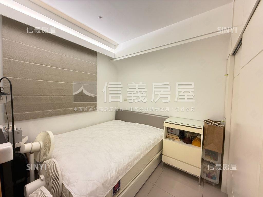 板南線高樓層景觀房有車位房屋室內格局與周邊環境