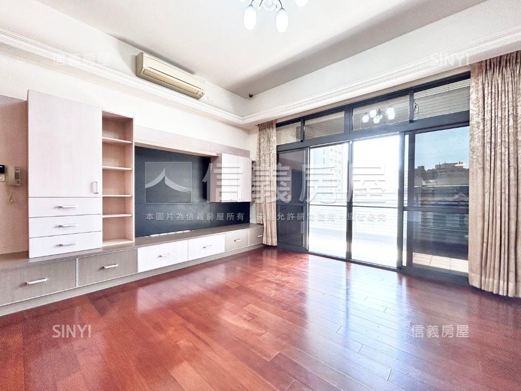 南七期海悅豪景三房可雙車房屋室內格局與周邊環境