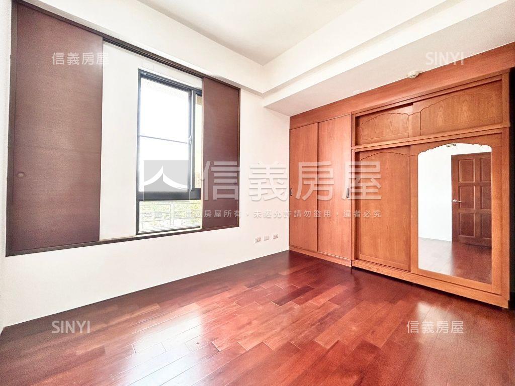 南七期海悅豪景三房可雙車房屋室內格局與周邊環境