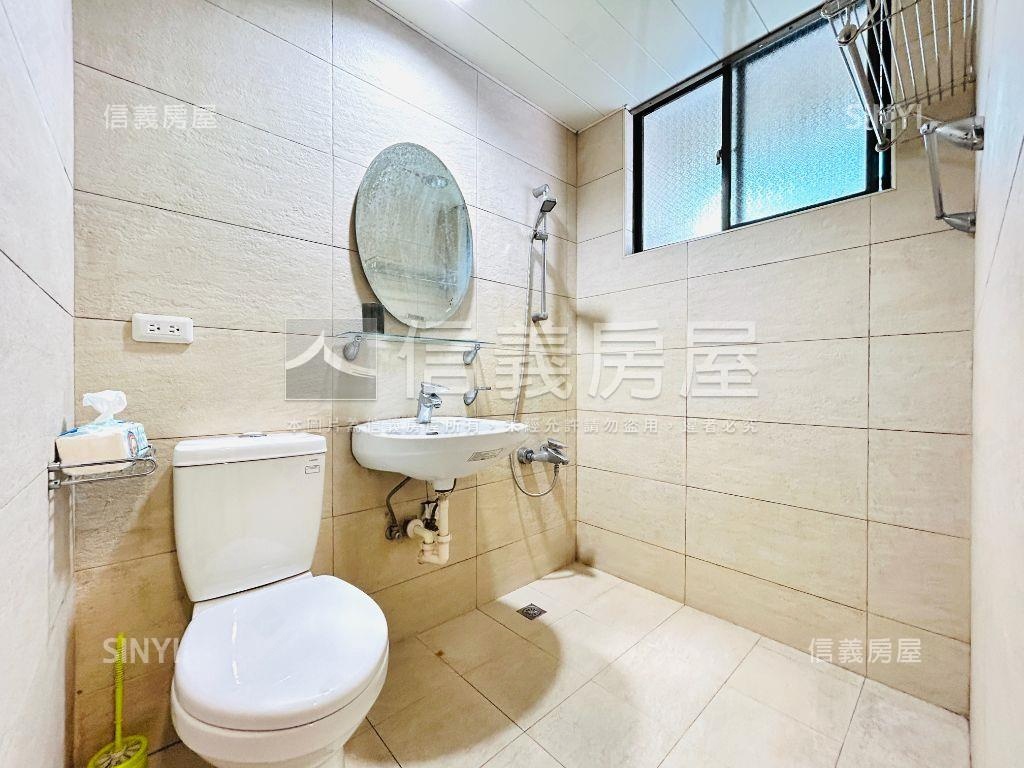 稀有近大直高樓面綠景美寓房屋室內格局與周邊環境