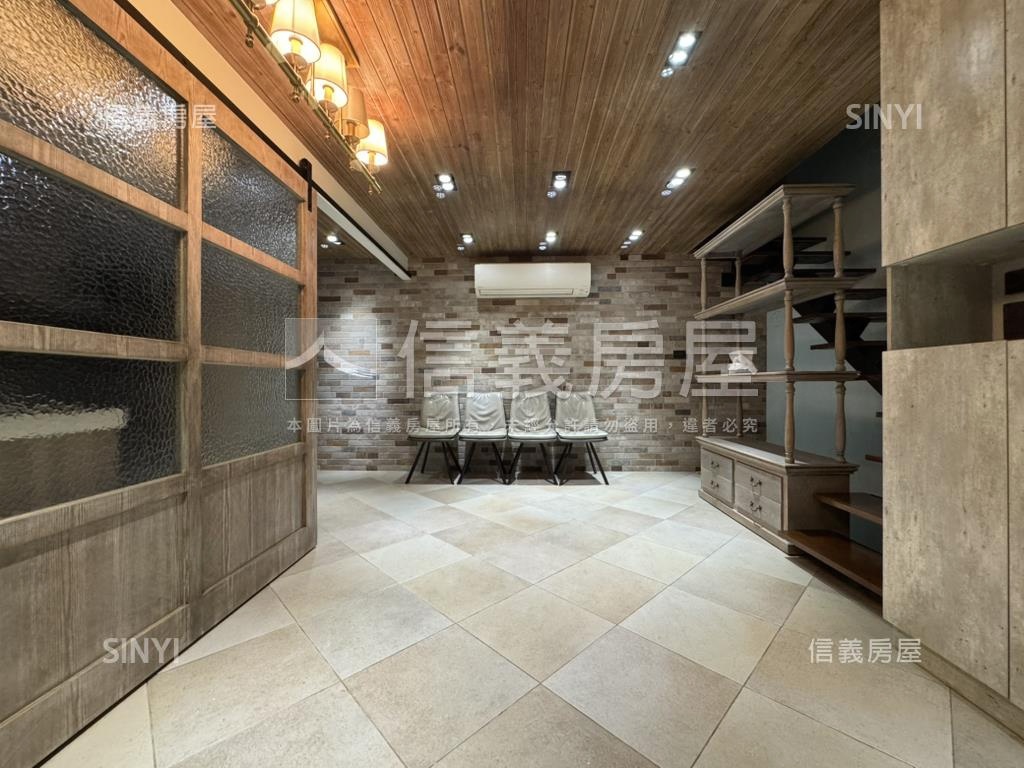 重慶北挑高裝潢一樓住辦房屋室內格局與周邊環境