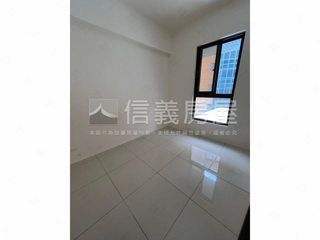 Ａ８復興苑低總價套房房屋室內格局與周邊環境