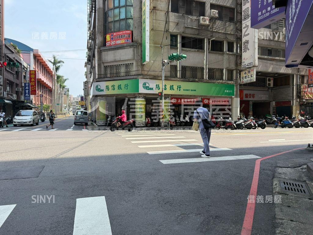 中山東路百坪商辦房屋室內格局與周邊環境