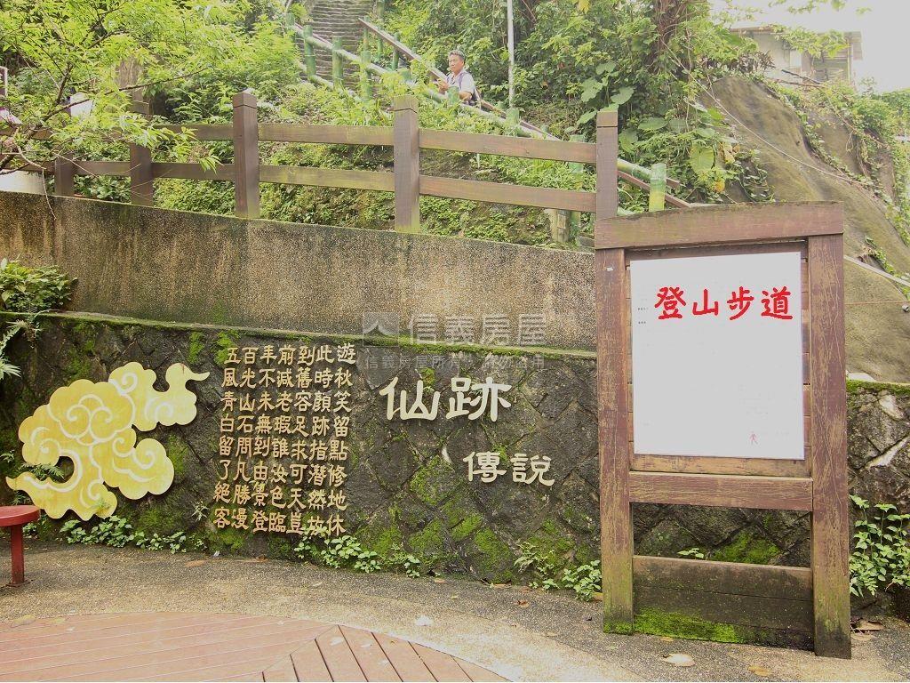 景華。靜巷方正二樓三房房屋室內格局與周邊環境