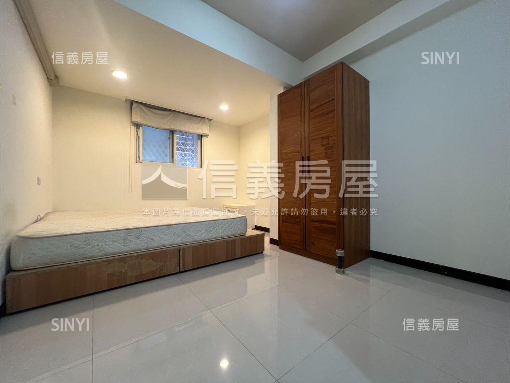 板橋車站免爬高公寓二樓房屋室內格局與周邊環境