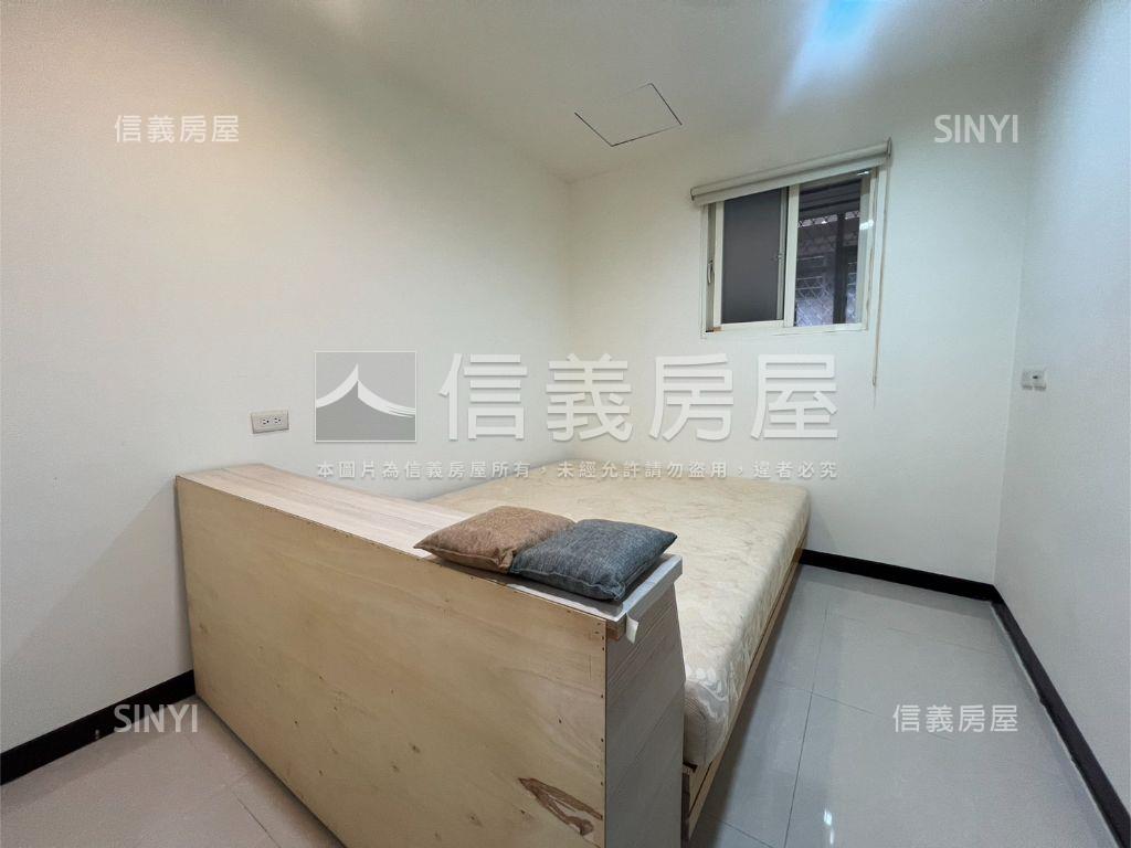 板橋車站免爬高公寓二樓房屋室內格局與周邊環境