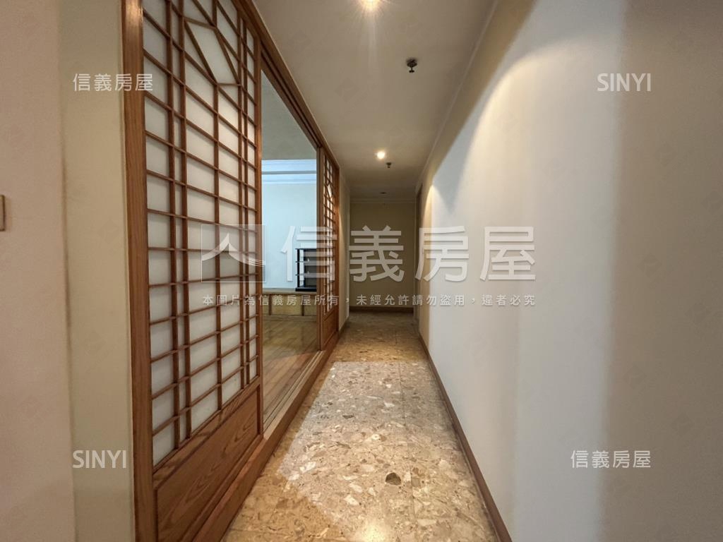 文化中心高樓景觀４房平車房屋室內格局與周邊環境