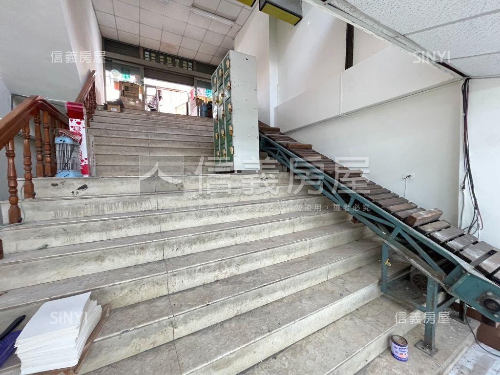 五甲瑞祥黃金大空間店面房屋室內格局與周邊環境