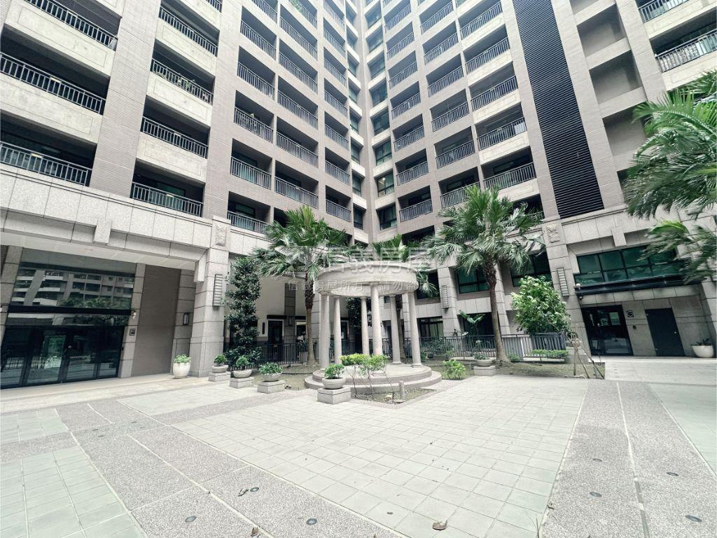 成功御美學美三房大平車房屋室內格局與周邊環境