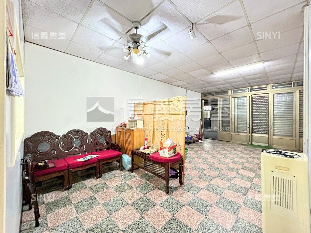 桃園巷口金透天限時開賣房屋室內格局與周邊環境