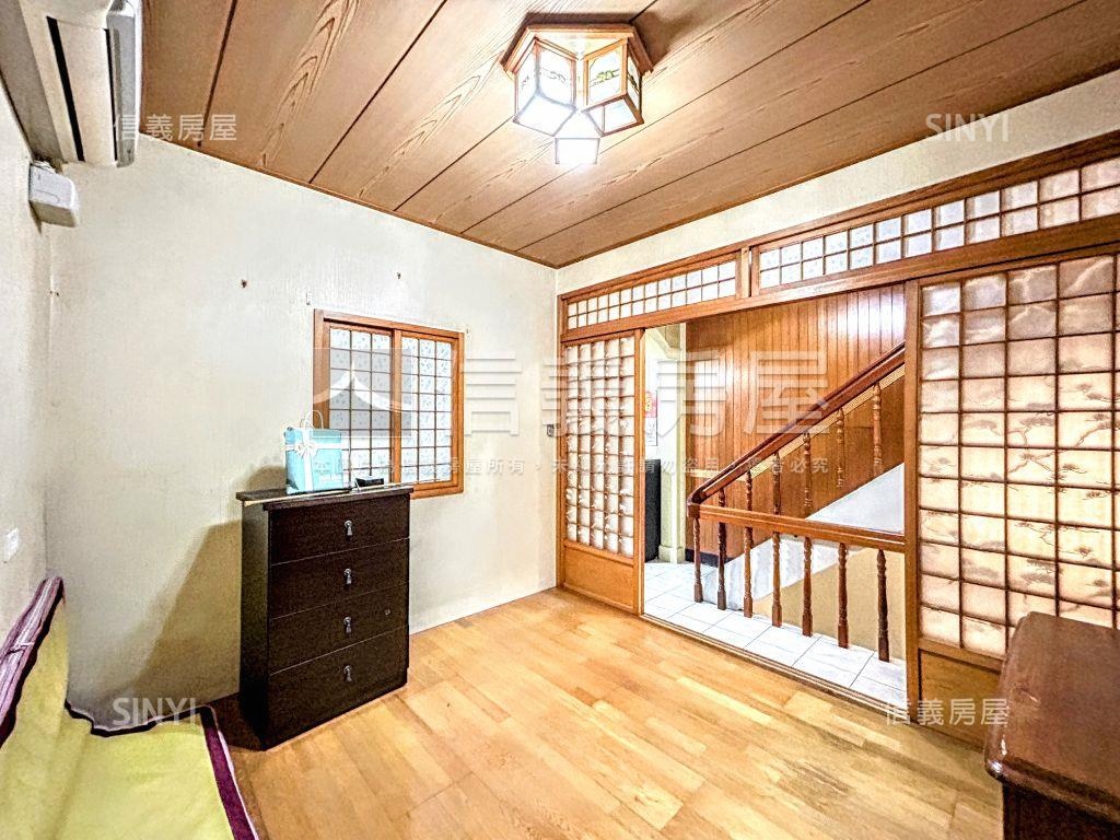桃園巷口金透天限時開賣房屋室內格局與周邊環境