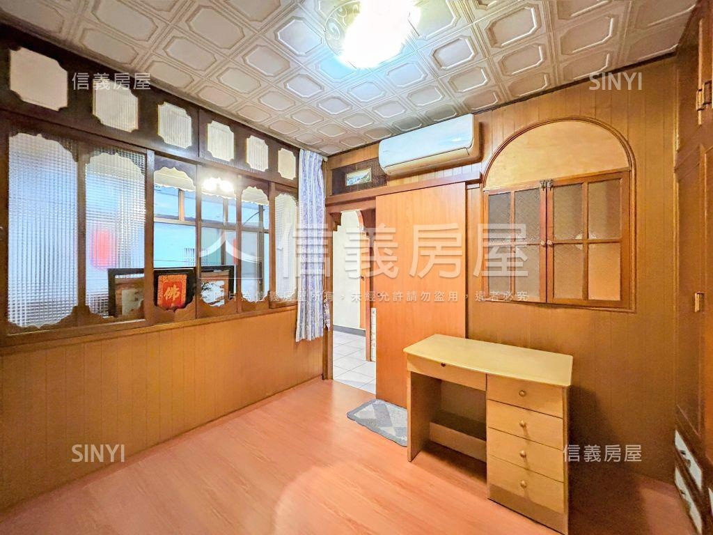 桃園巷口金透天限時開賣房屋室內格局與周邊環境