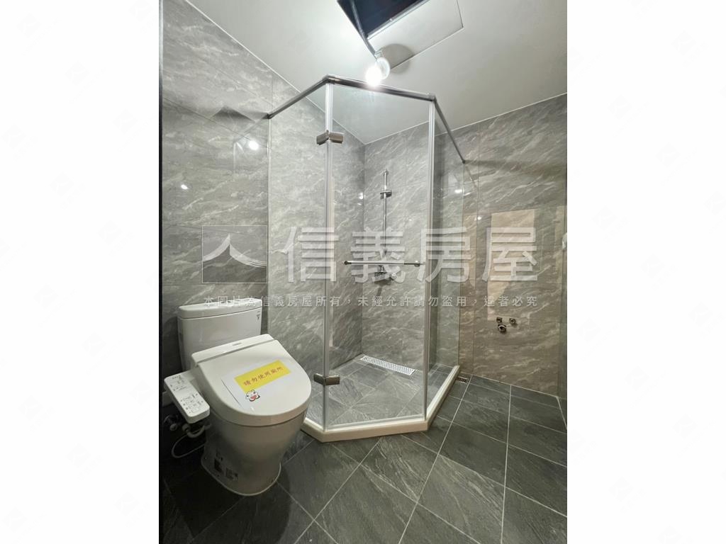 五子登科．璞玉兩房車位房屋室內格局與周邊環境