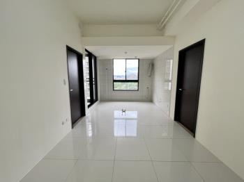 五子登科．璞玉兩房車位