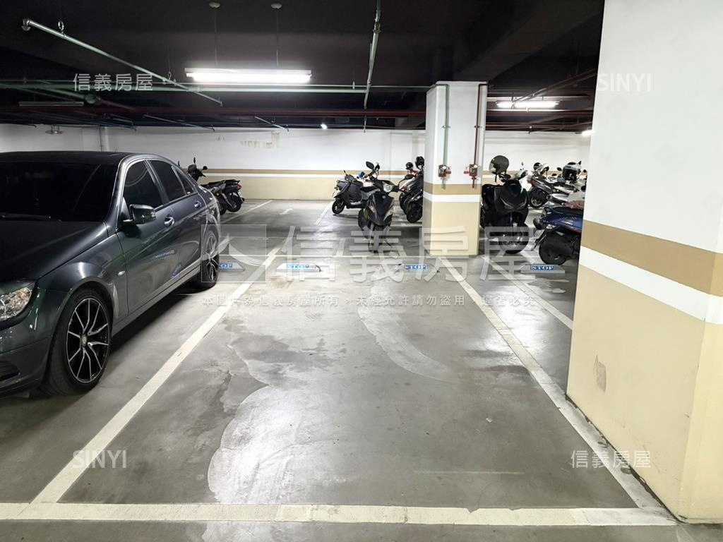 重劃區高陞４房車位房屋室內格局與周邊環境