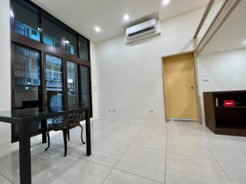 ＊捷運旁＊採光庭院一樓