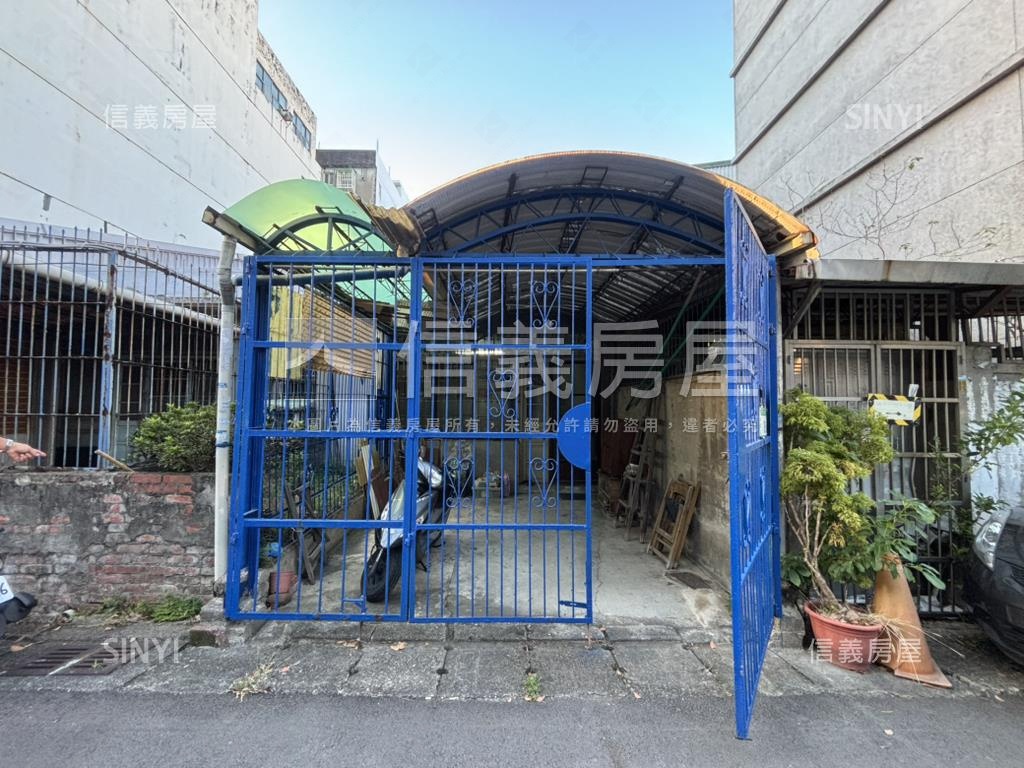 市區平房，約３７．８地坪房屋室內格局與周邊環境