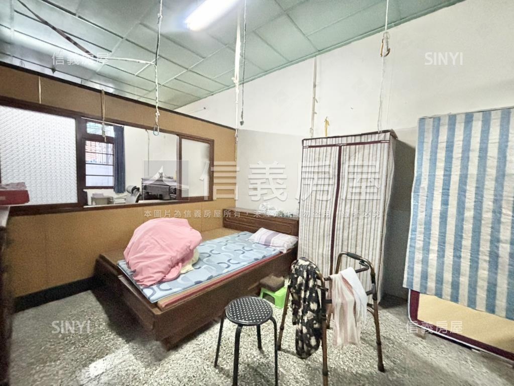 市區平房，約３７．８地坪房屋室內格局與周邊環境