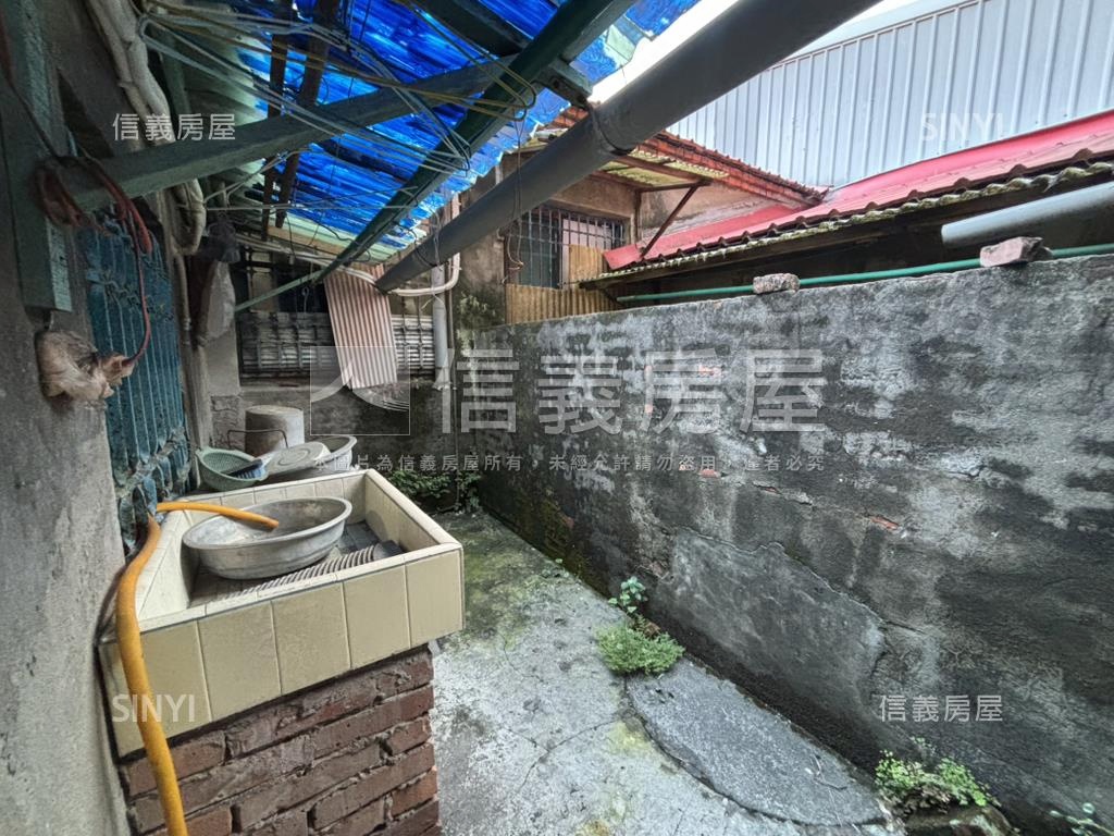 市區平房，約３７．８地坪房屋室內格局與周邊環境