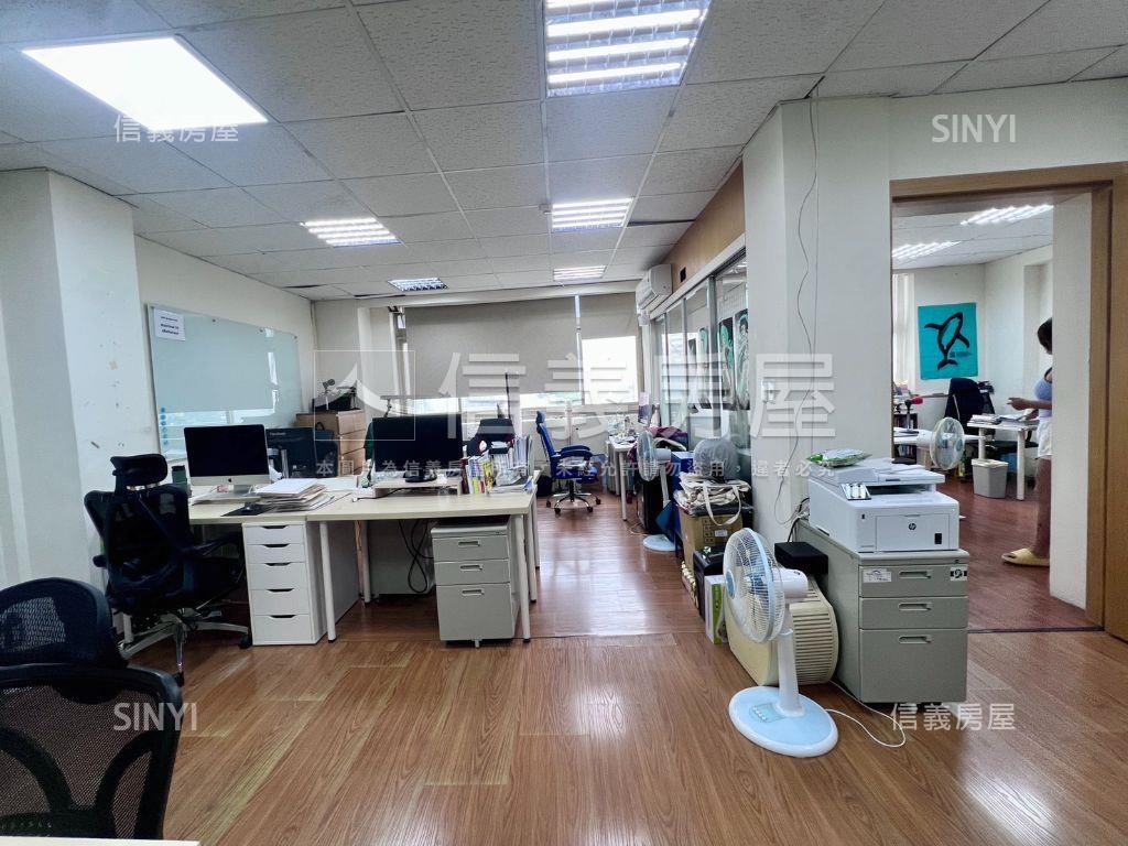 住辦兩用公園景觀美宅房屋室內格局與周邊環境