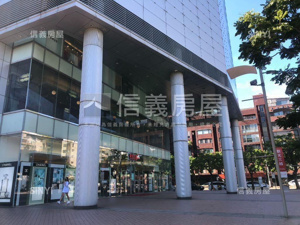 百貨商圈收租置產店面房屋室內格局與周邊環境
