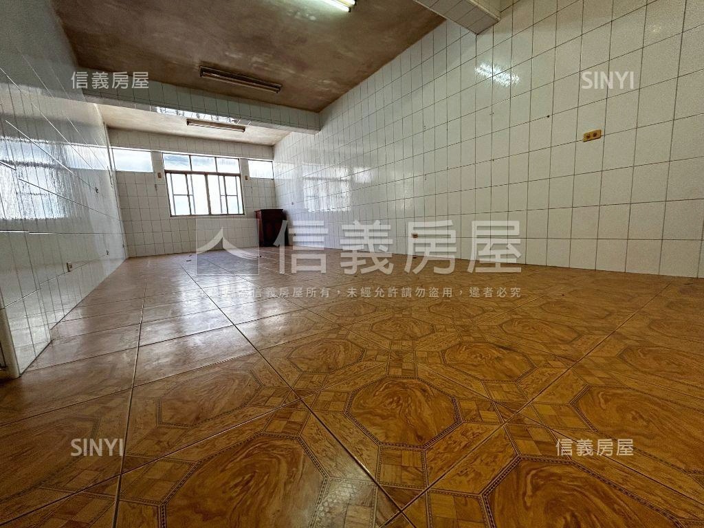 美麗島捷運商圈正路透店房屋室內格局與周邊環境