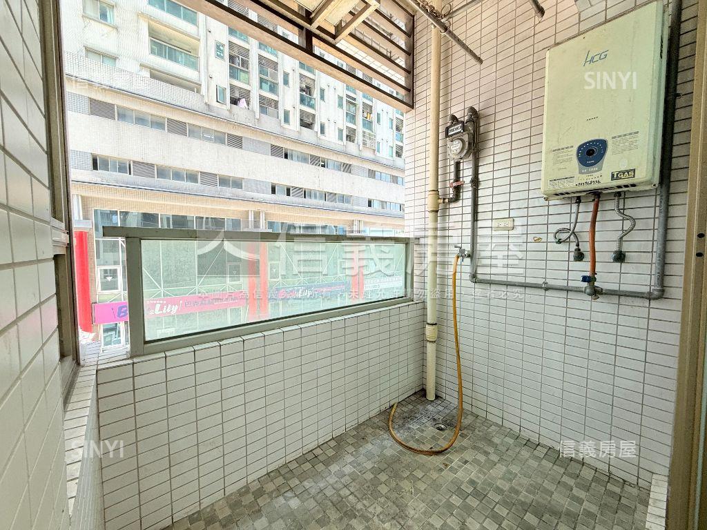 海華核心國際會館大套房房屋室內格局與周邊環境