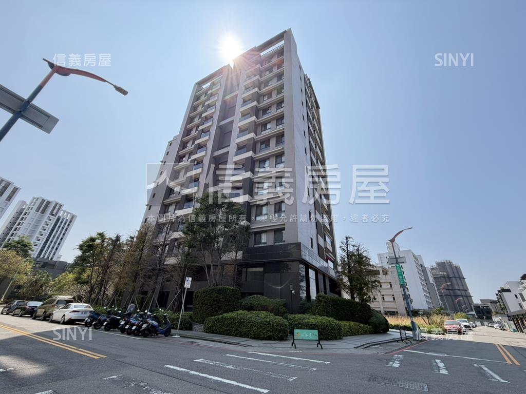 情定水蓮１３三房１車位房屋室內格局與周邊環境