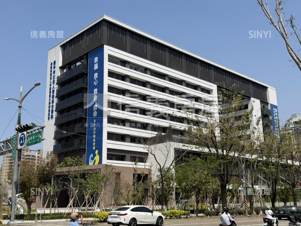 情定水蓮１３三房１車位房屋室內格局與周邊環境