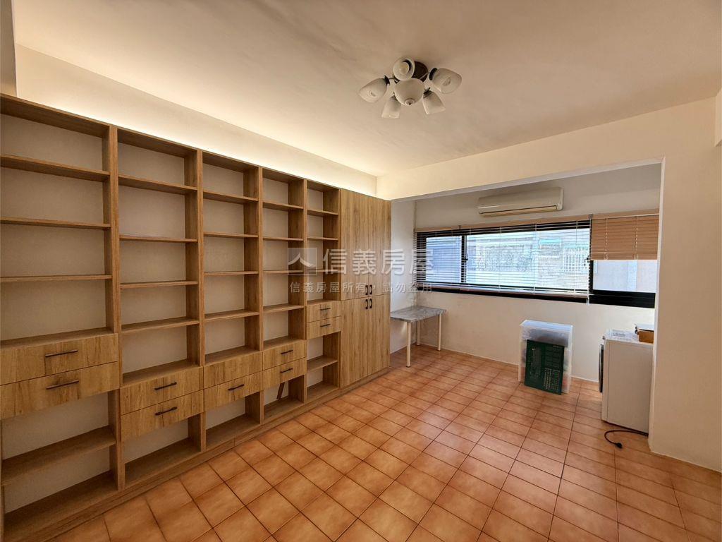 培英美公寓一層一戶房屋室內格局與周邊環境