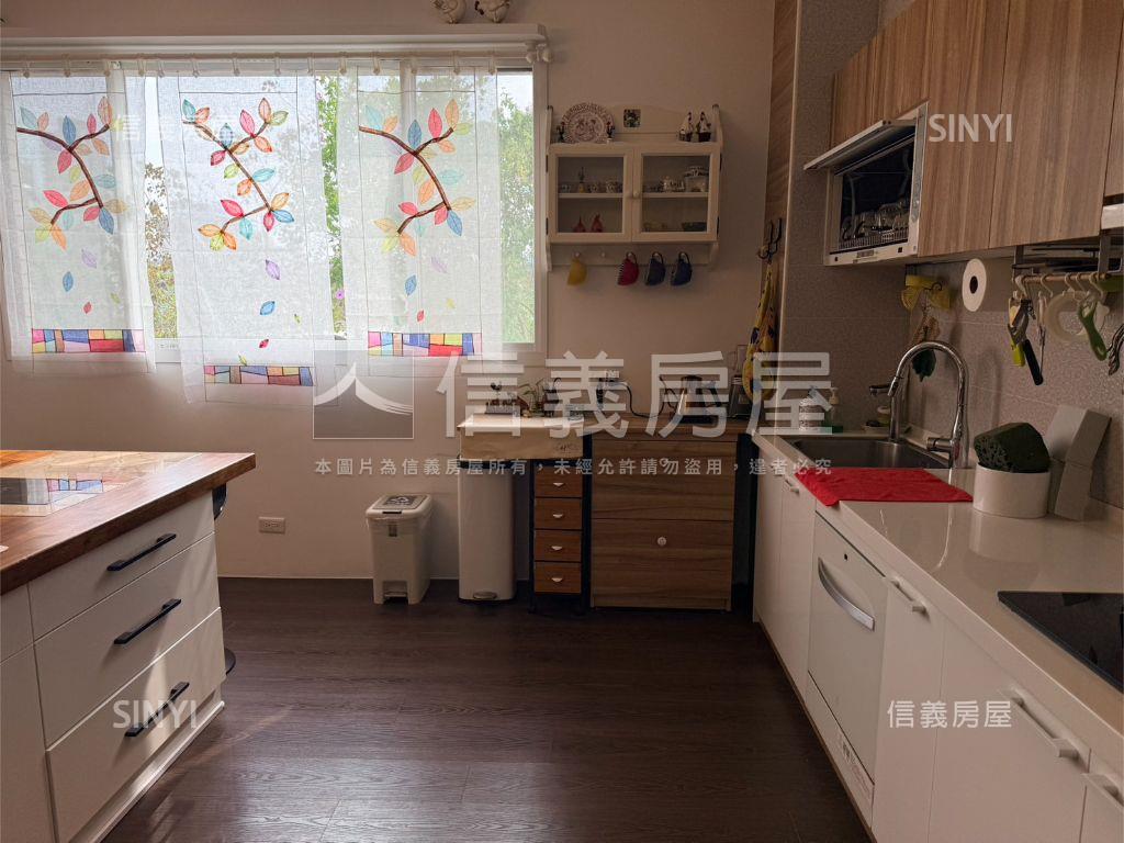 水瀧美裝潢電梯豪邸房屋室內格局與周邊環境