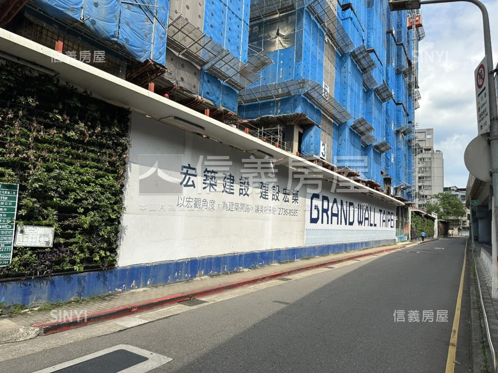 宏築信義Ａ１－１２Ｆ房屋室內格局與周邊環境