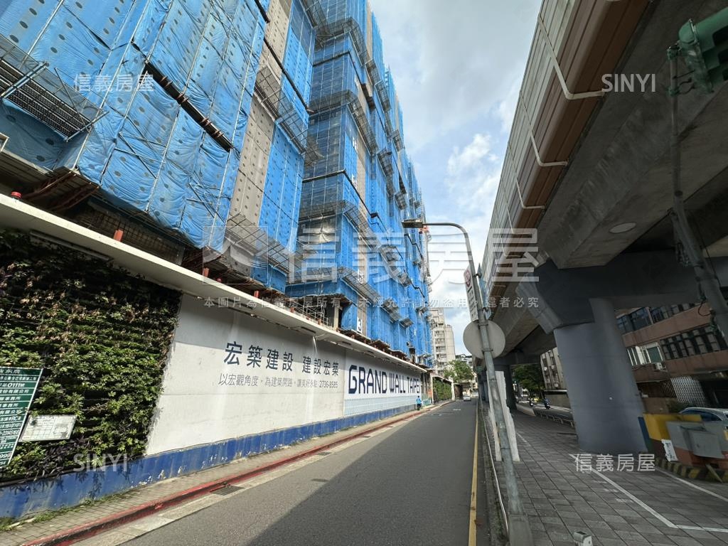 宏築信義Ａ１－１２Ｆ房屋室內格局與周邊環境