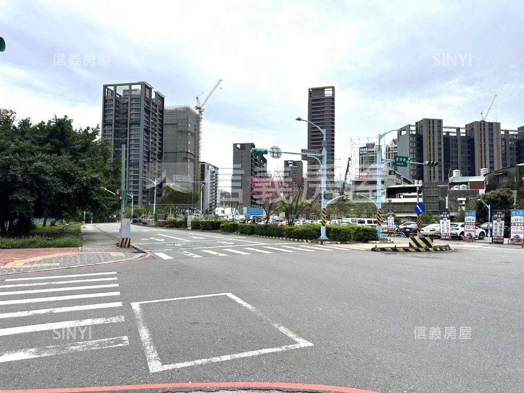 中路璟都米蘭精美三房車位房屋室內格局與周邊環境