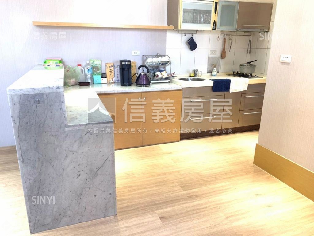 市政香榭稀有精美小三房房屋室內格局與周邊環境