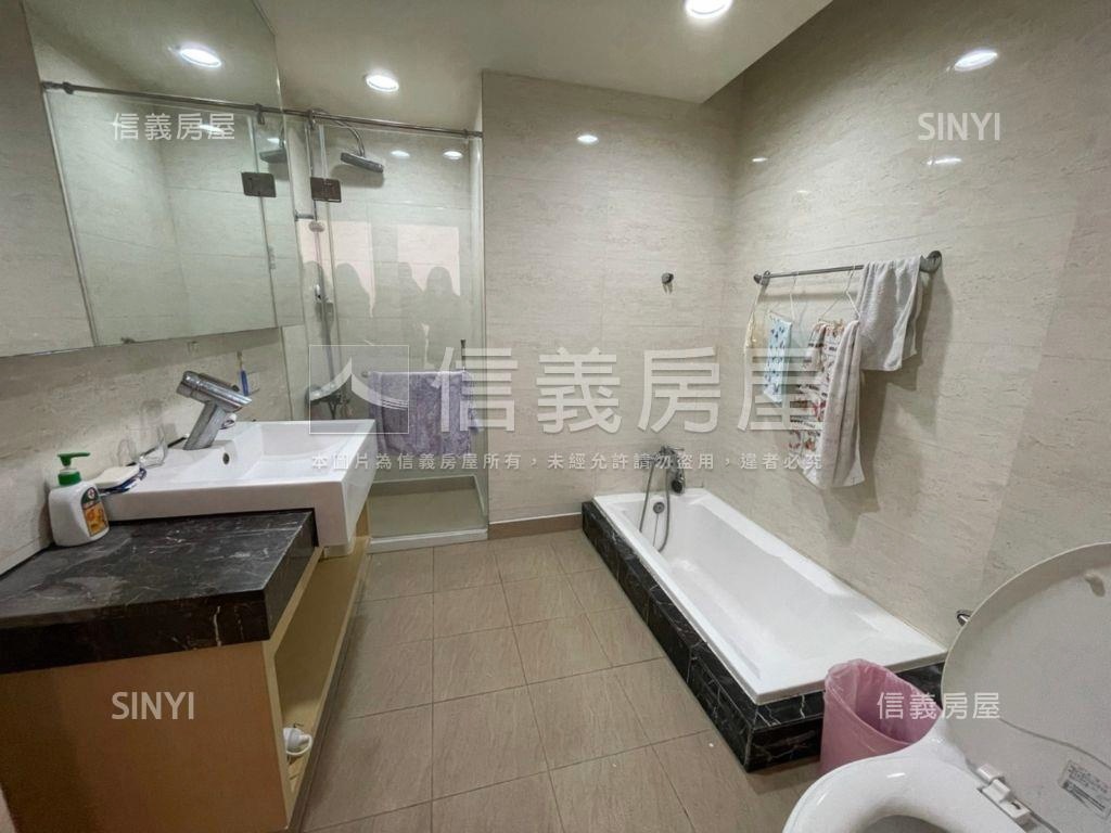 市政香榭稀有精美小三房房屋室內格局與周邊環境