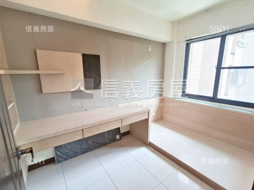 公園首排友友輕井澤美二房房屋室內格局與周邊環境