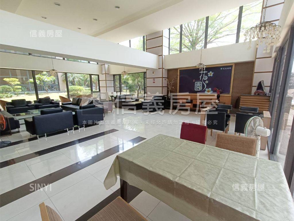 公園首排友友輕井澤美二房房屋室內格局與周邊環境